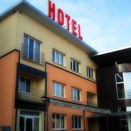 Hotel Hokejka Prievidza Esterno foto