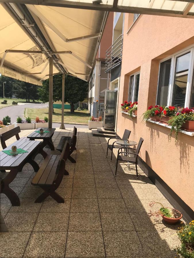 Hotel Hokejka Prievidza Esterno foto