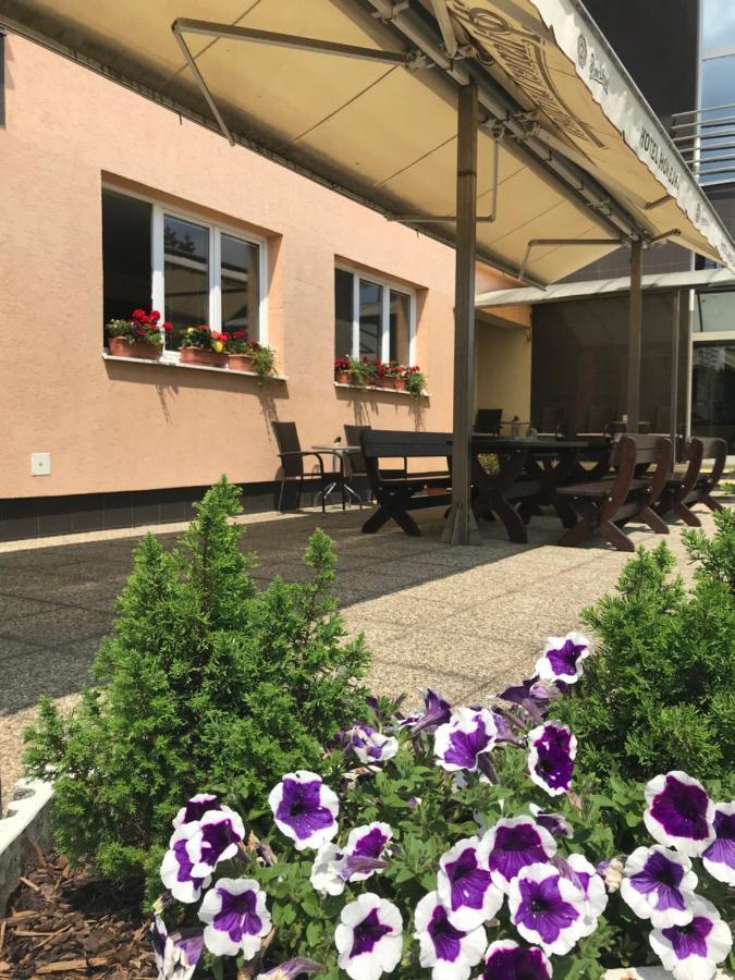 Hotel Hokejka Prievidza Esterno foto
