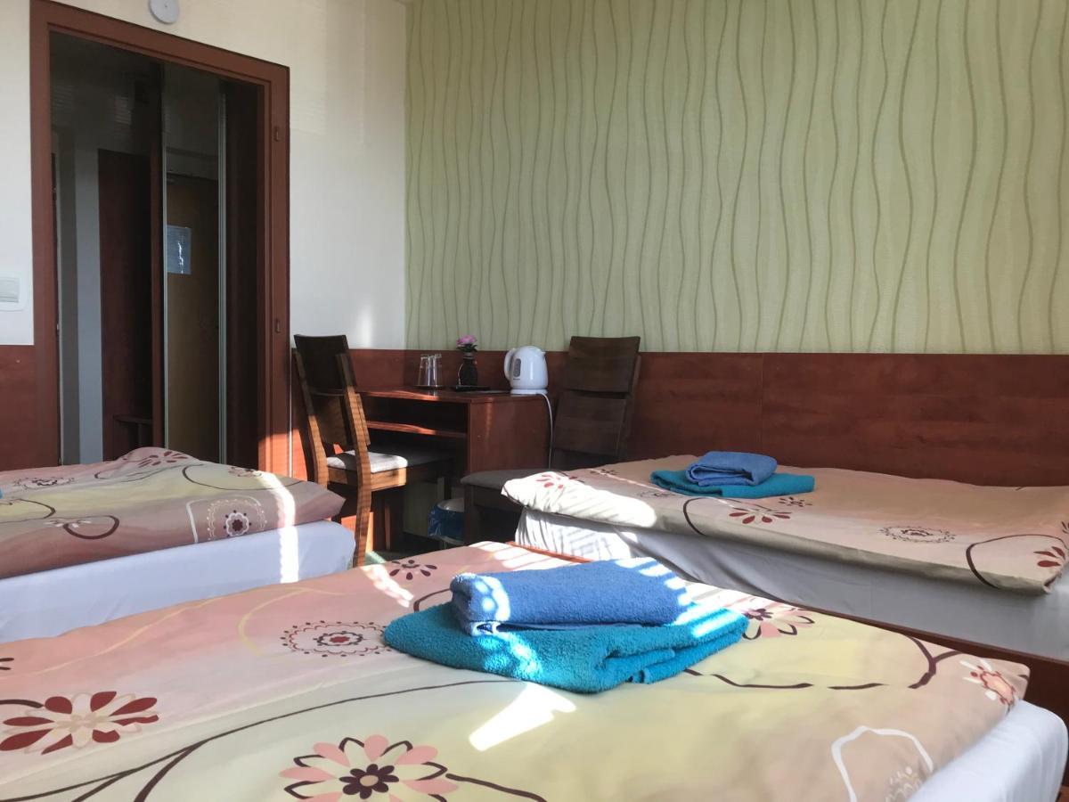 Hotel Hokejka Prievidza Esterno foto