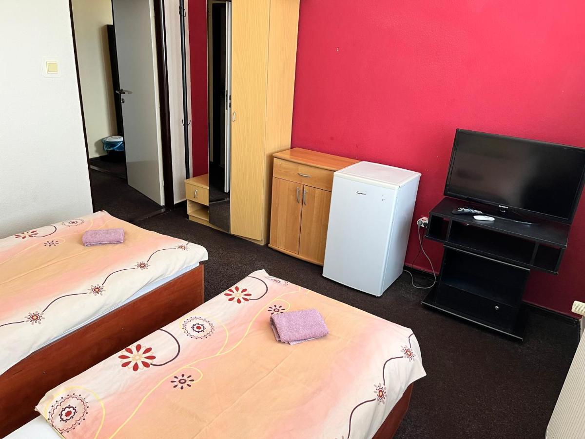 Hotel Hokejka Prievidza Esterno foto