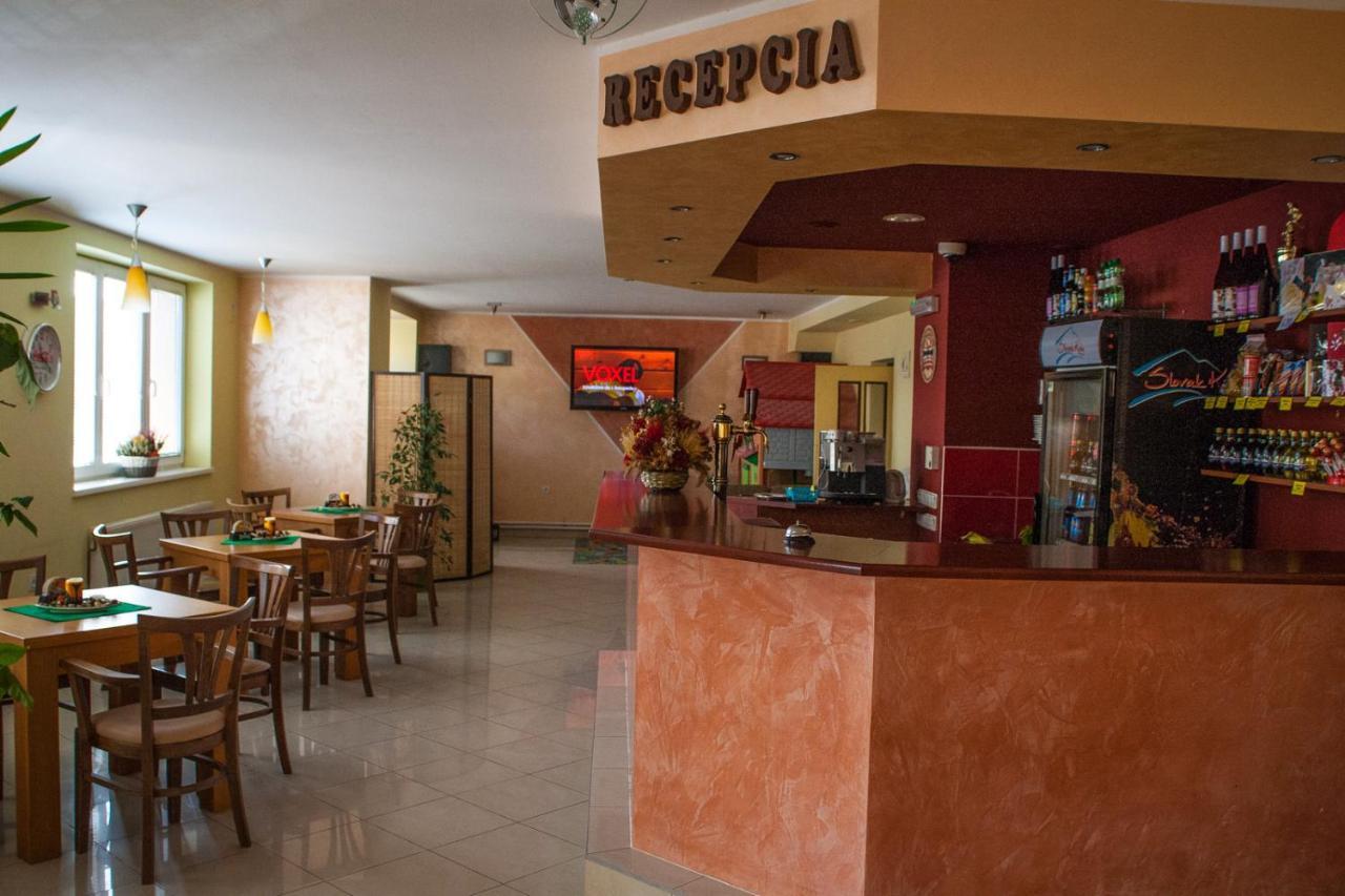 Hotel Hokejka Prievidza Esterno foto