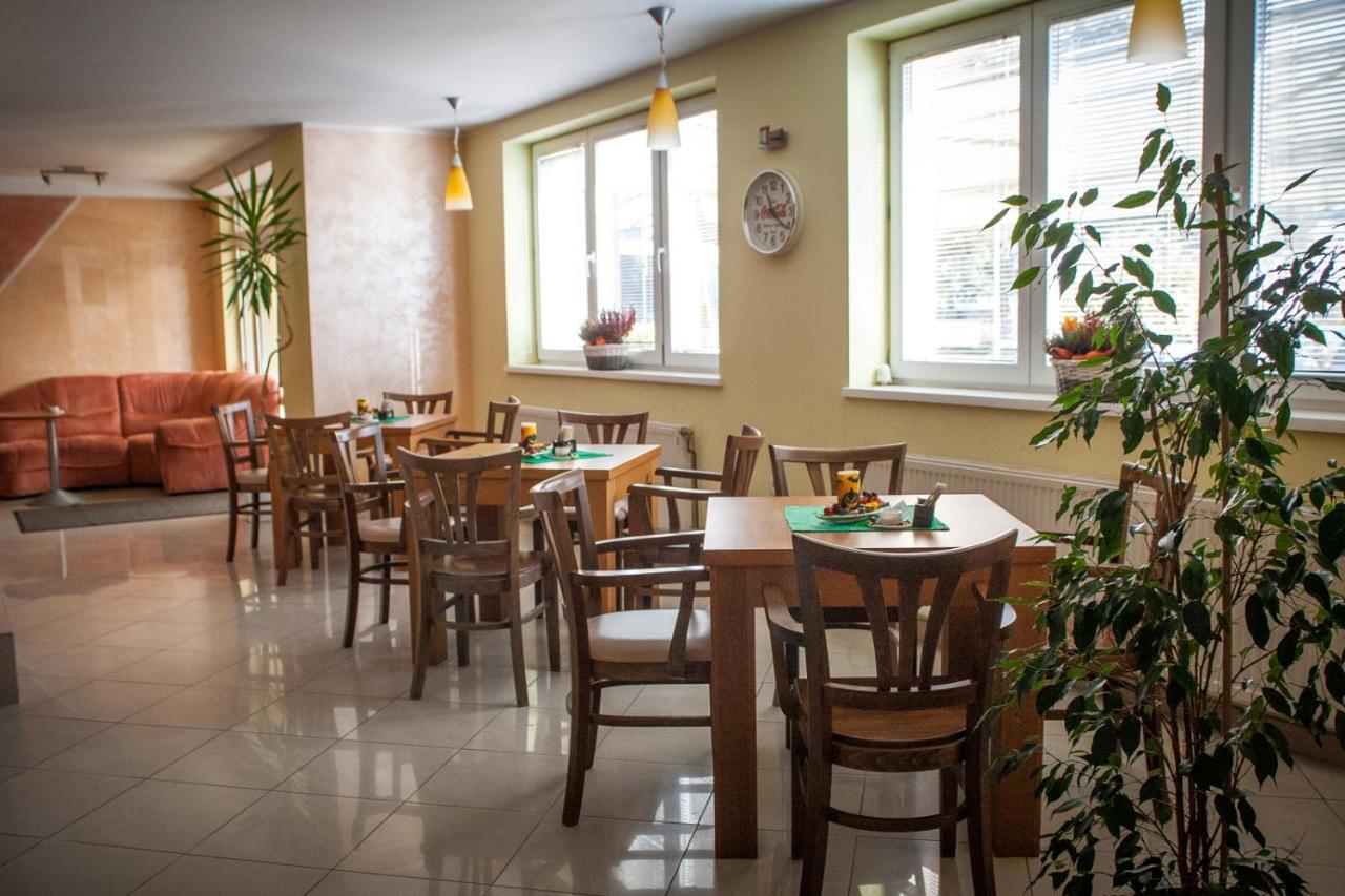 Hotel Hokejka Prievidza Esterno foto
