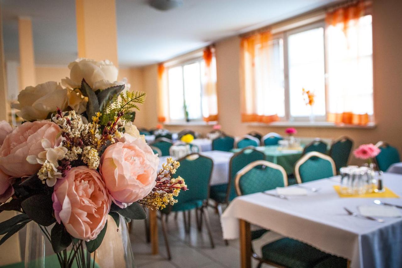 Hotel Hokejka Prievidza Esterno foto