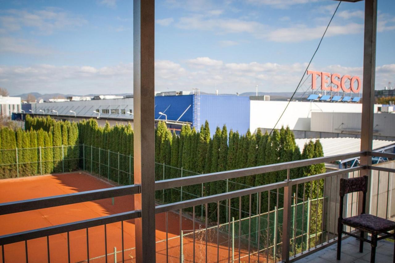Hotel Hokejka Prievidza Esterno foto